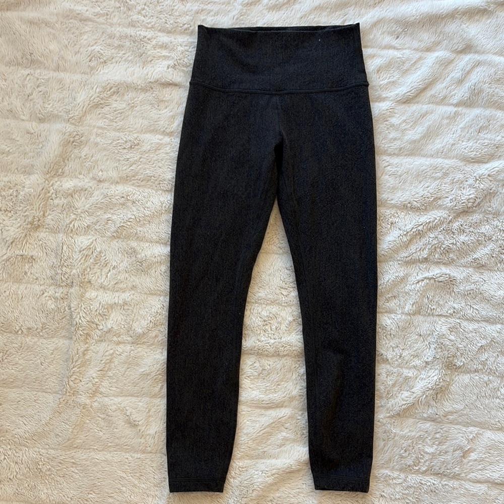 Lululemon High-Rise Black Leggings Size 6 | Buttery Soft Activewear